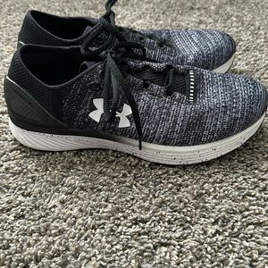 Under Armour Women’s Tennis Shoe Size 7.5